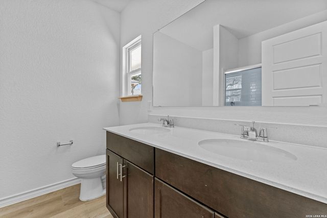 305 JERSEY LN, Boerne, TX 78006