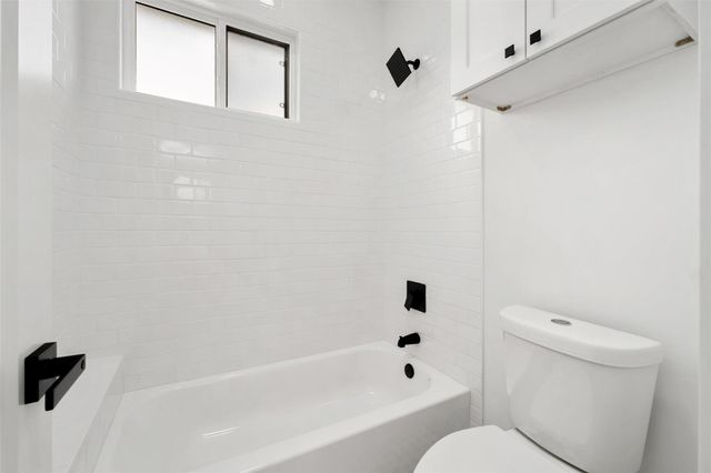 1500 Sylvan Glade 2A, Austin, TX 78745