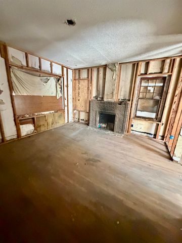 436 N Minnesota, Wichita, KS 67214