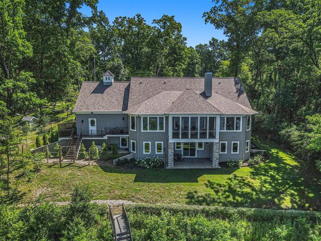 58604 E Clear Lake Road, Three Rivers, MI 49093
