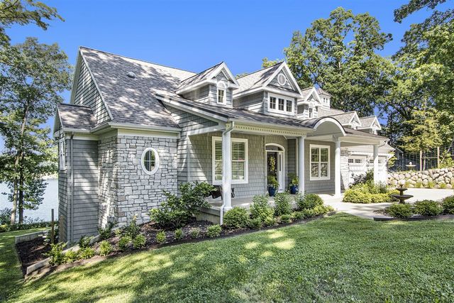 58604 E Clear Lake Road, Three Rivers, MI 49093