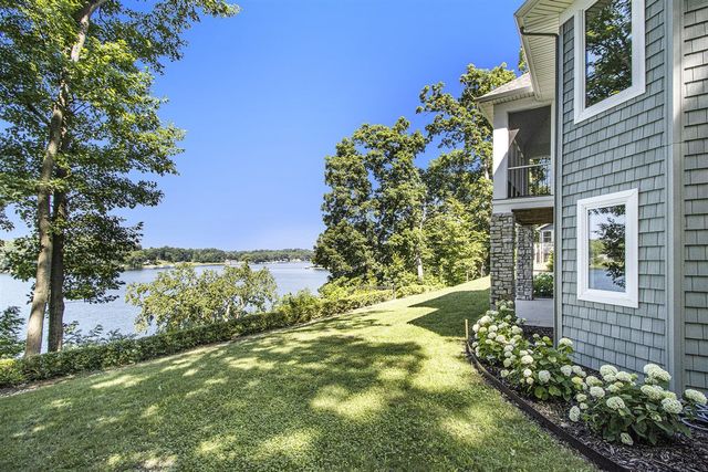 58604 E Clear Lake Road, Three Rivers, MI 49093