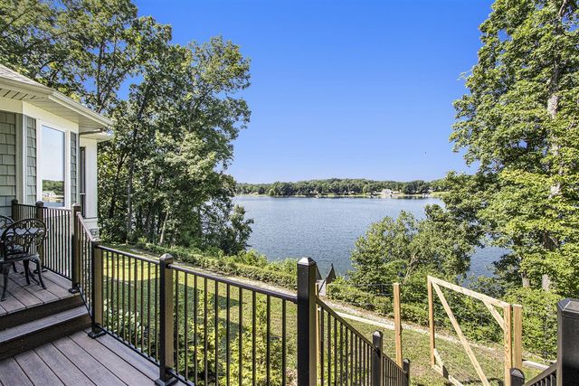 58604 E Clear Lake Road, Three Rivers, MI 49093