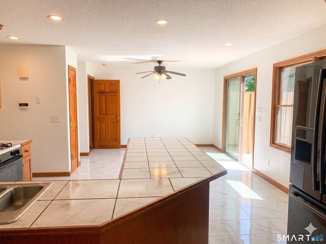 141 Union Street, Manchester, CT 06042