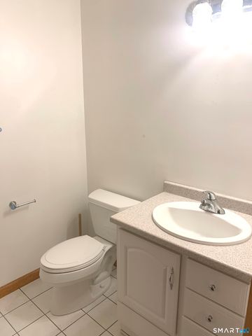 141 Union Street, Manchester, CT 06042