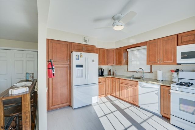 308 Cove Dr, Brick Twp., NJ 08738