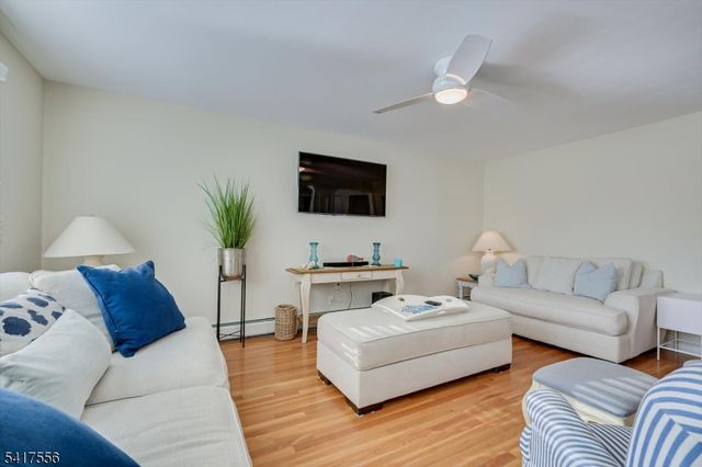 308 Cove Dr, Brick Twp., NJ 08738