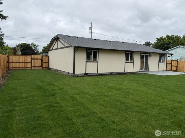 303 Railroad Street SW, Yelm, WA 98597