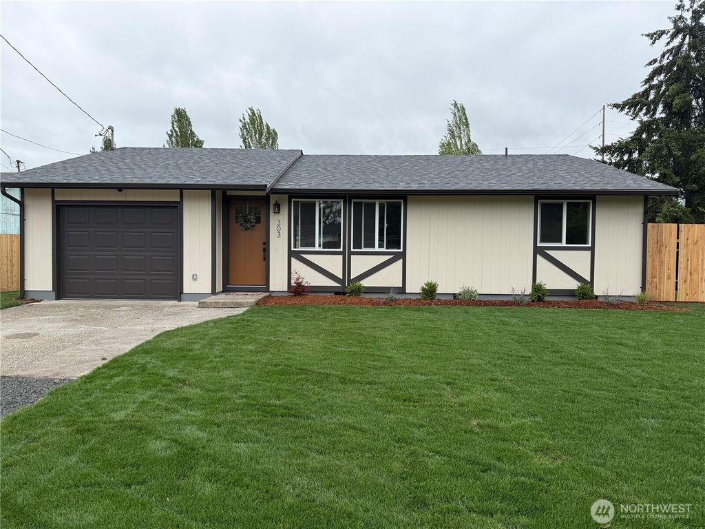 303 Railroad Street SW, Yelm, WA 98597