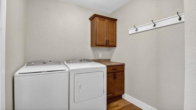 5580 Green Park Drive, Eau Claire, WI 54703