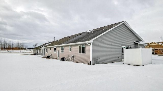 5580 Green Park Drive, Eau Claire, WI 54703