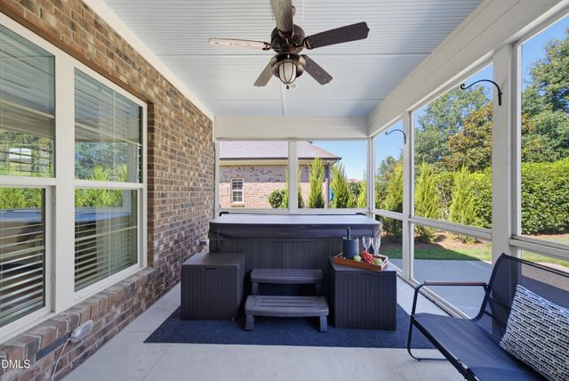 154 Moss Creek Place, Fuquay Varina, NC 27526
