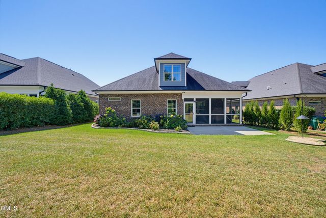 154 Moss Creek Place, Fuquay Varina, NC 27526