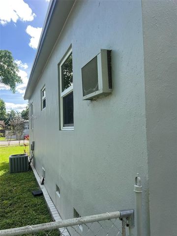 5561 SW 5th Ter, Miami, FL 33134