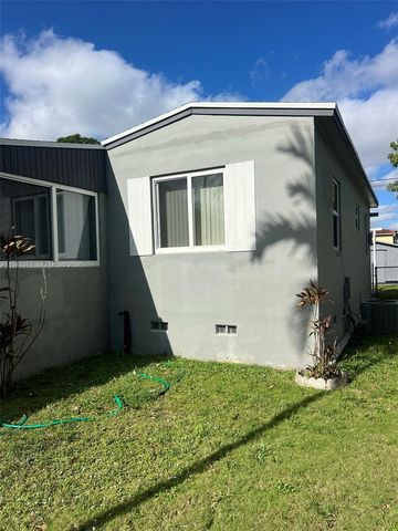 5561 SW 5th Ter, Miami, FL 33134