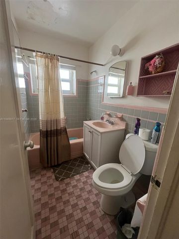 5561 SW 5th Ter, Miami, FL 33134