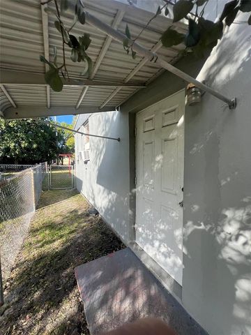 5561 SW 5th Ter, Miami, FL 33134