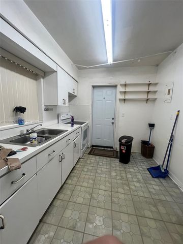 5561 SW 5th Ter, Miami, FL 33134