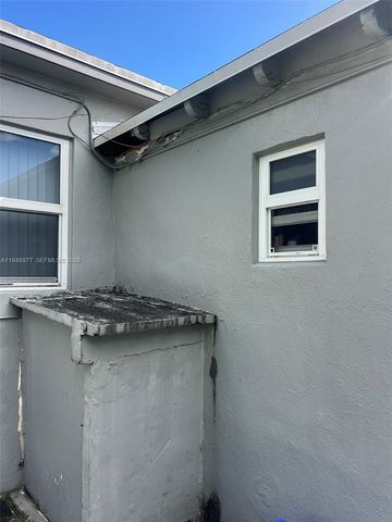 5561 SW 5th Ter, Miami, FL 33134