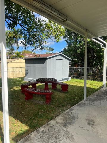 5561 SW 5th Ter, Miami, FL 33134