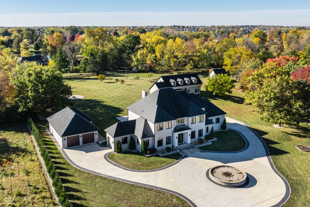 949 W 136th Street, Carmel, IN 46032