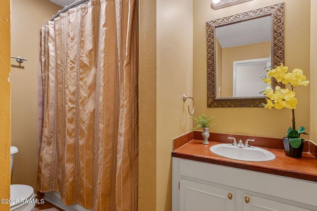 201 High Meadows Boulevard 101, Lafayette, LA 70507
