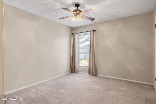 201 High Meadows Boulevard 101, Lafayette, LA 70507