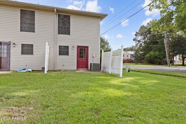 201 High Meadows Boulevard 101, Lafayette, LA 70507