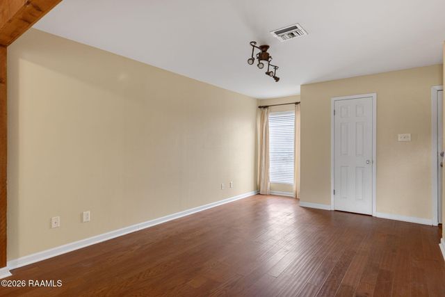 201 High Meadows Boulevard 101, Lafayette, LA 70507