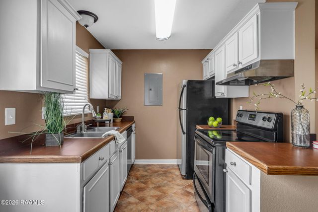 201 High Meadows Boulevard 101, Lafayette, LA 70507