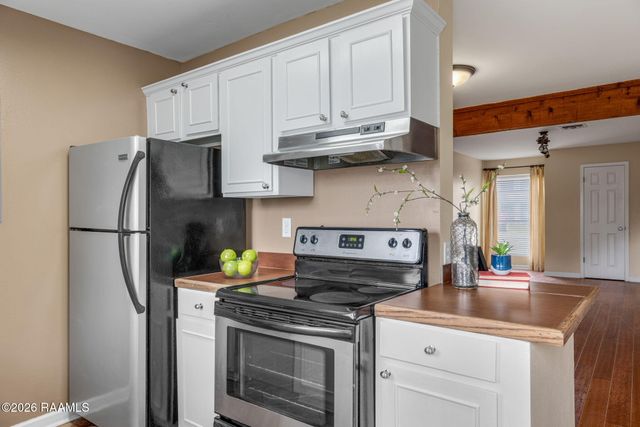 201 High Meadows Boulevard 101, Lafayette, LA 70507