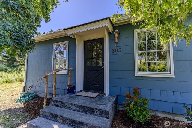 305 49th Street, Port Townsend, WA 98368