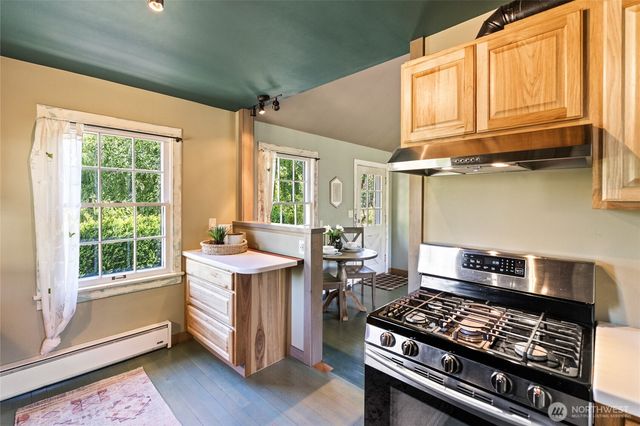 305 49th Street, Port Townsend, WA 98368