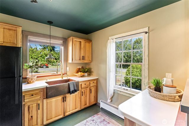 305 49th Street, Port Townsend, WA 98368
