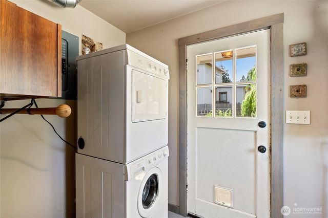 305 49th Street, Port Townsend, WA 98368