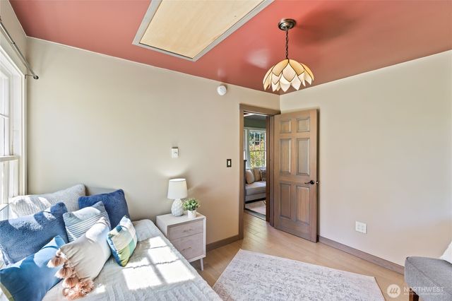 305 49th Street, Port Townsend, WA 98368