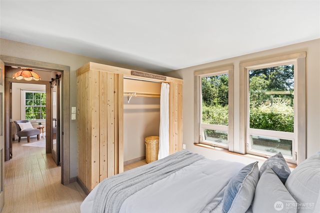 305 49th Street, Port Townsend, WA 98368