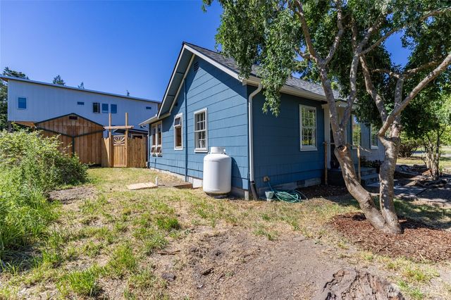 305 49th Street, Port Townsend, WA 98368