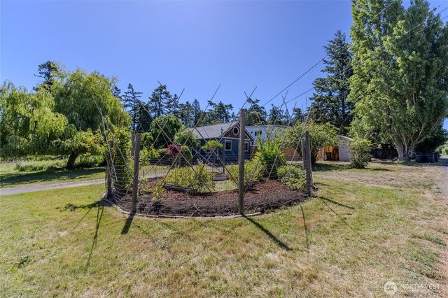 305 49th Street, Port Townsend, WA 98368