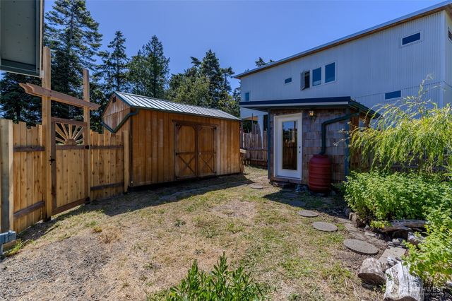 305 49th Street, Port Townsend, WA 98368