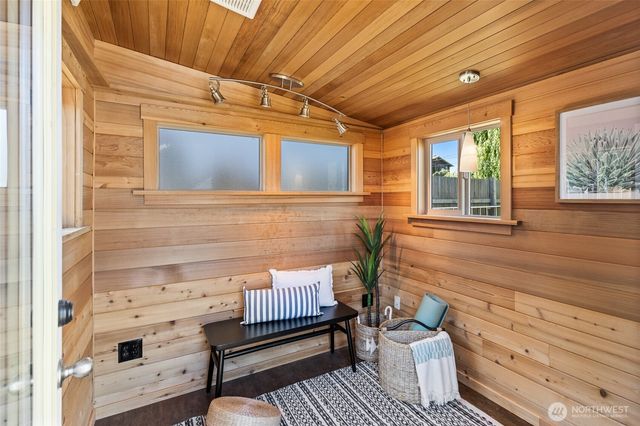 305 49th Street, Port Townsend, WA 98368