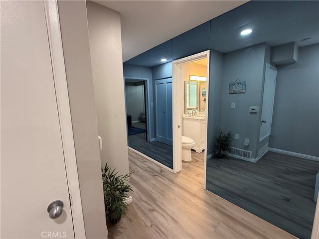 1174 E Ocean 10, Long Beach, CA 90802