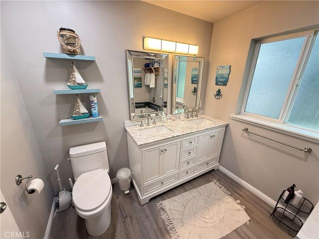 1174 E Ocean 10, Long Beach, CA 90802