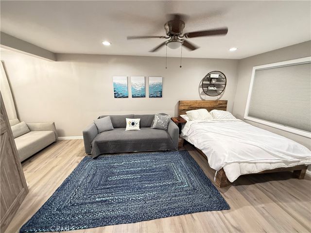 1174 E Ocean 10, Long Beach, CA 90802