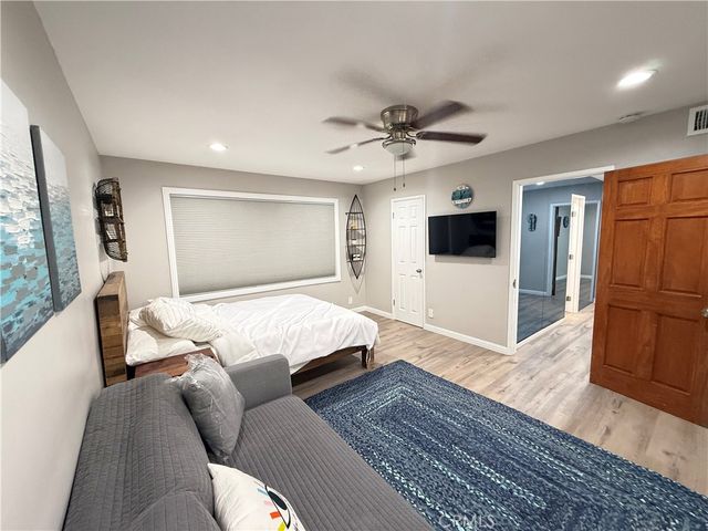 1174 E Ocean 10, Long Beach, CA 90802