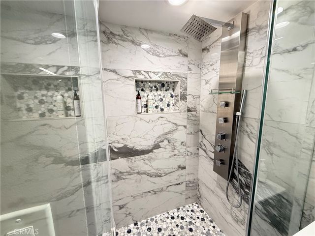 1174 E Ocean 10, Long Beach, CA 90802