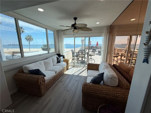 1174 E Ocean 10, Long Beach, CA 90802