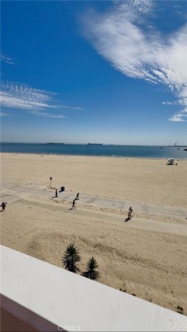 1174 E Ocean 10, Long Beach, CA 90802