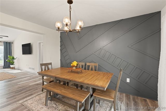 2413 Ridgewood Court, Jeffersonville, IN 47130