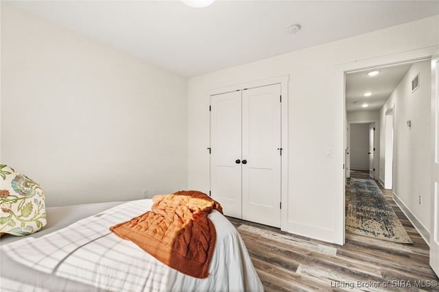 2413 Ridgewood Court, Jeffersonville, IN 47130